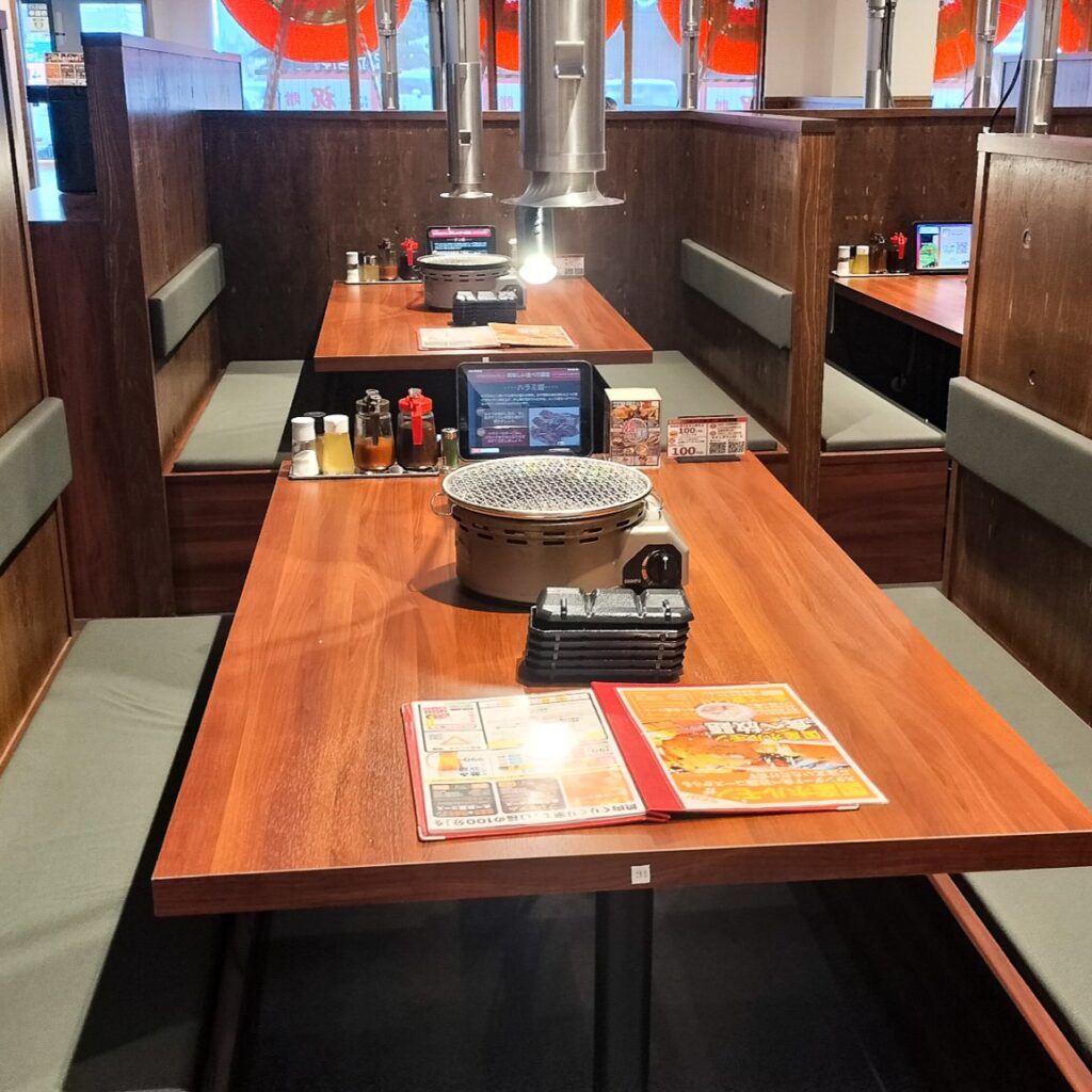 6名掛けテーブル|焼肉ぐりぐり家PREMIUM総社本店