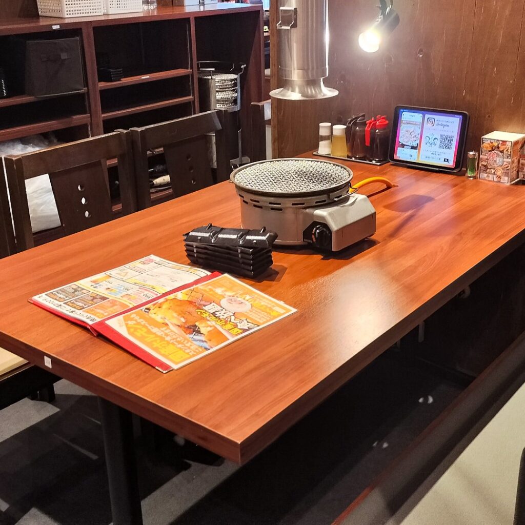 6名掛けテーブル|焼肉ぐりぐり家PREMIUM総社本店