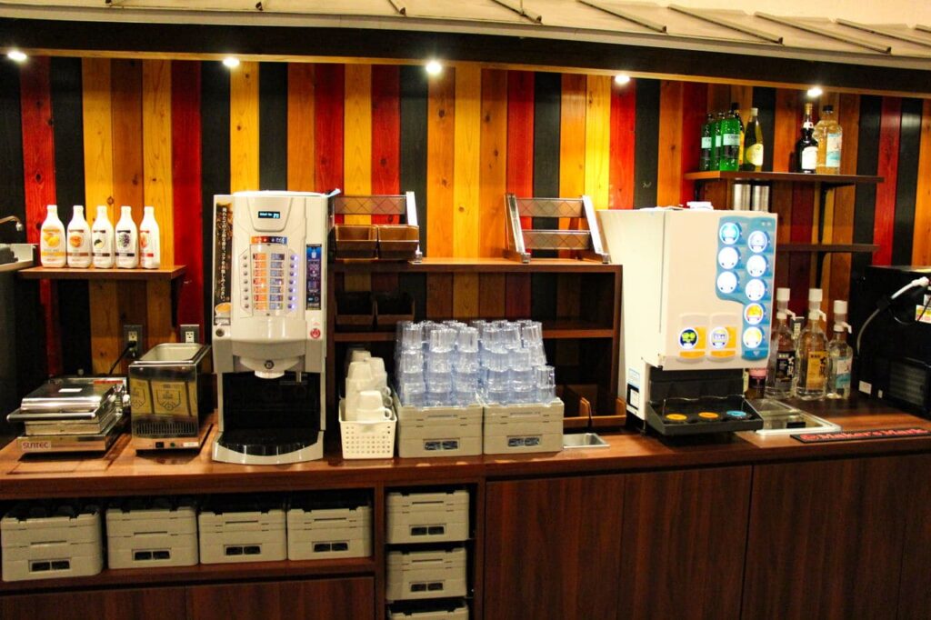 松永店ドリンクバー｜お席の雰囲気