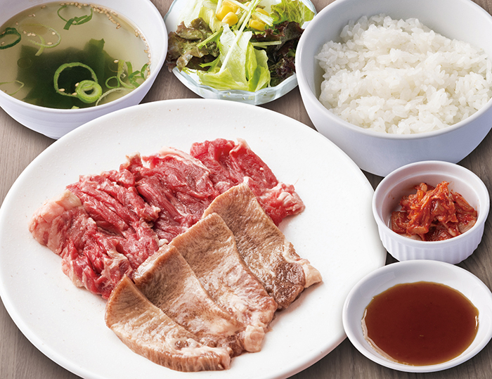 熟成タンとカルビ焼肉ランチ