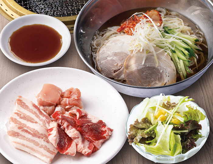 盛岡冷麺と焼肉ランチ